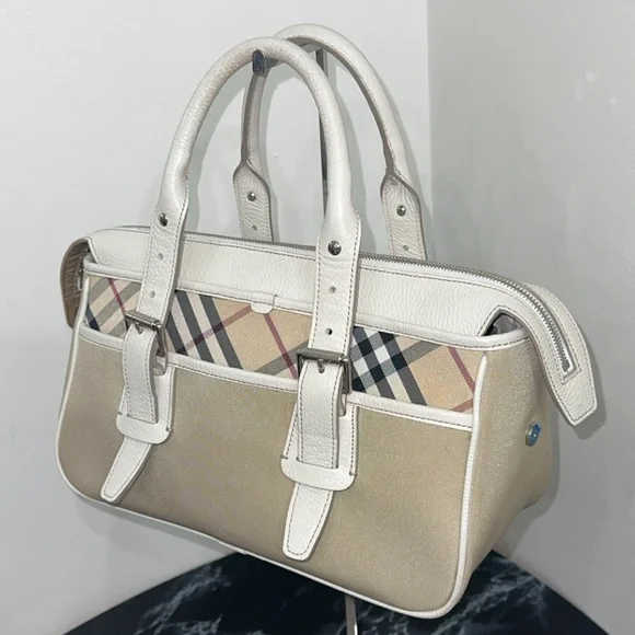 BURBERRY Leather Nylon Canvas Handbag Beige Ivory
Handbag AUTHENTIC - Picture 2 of 16